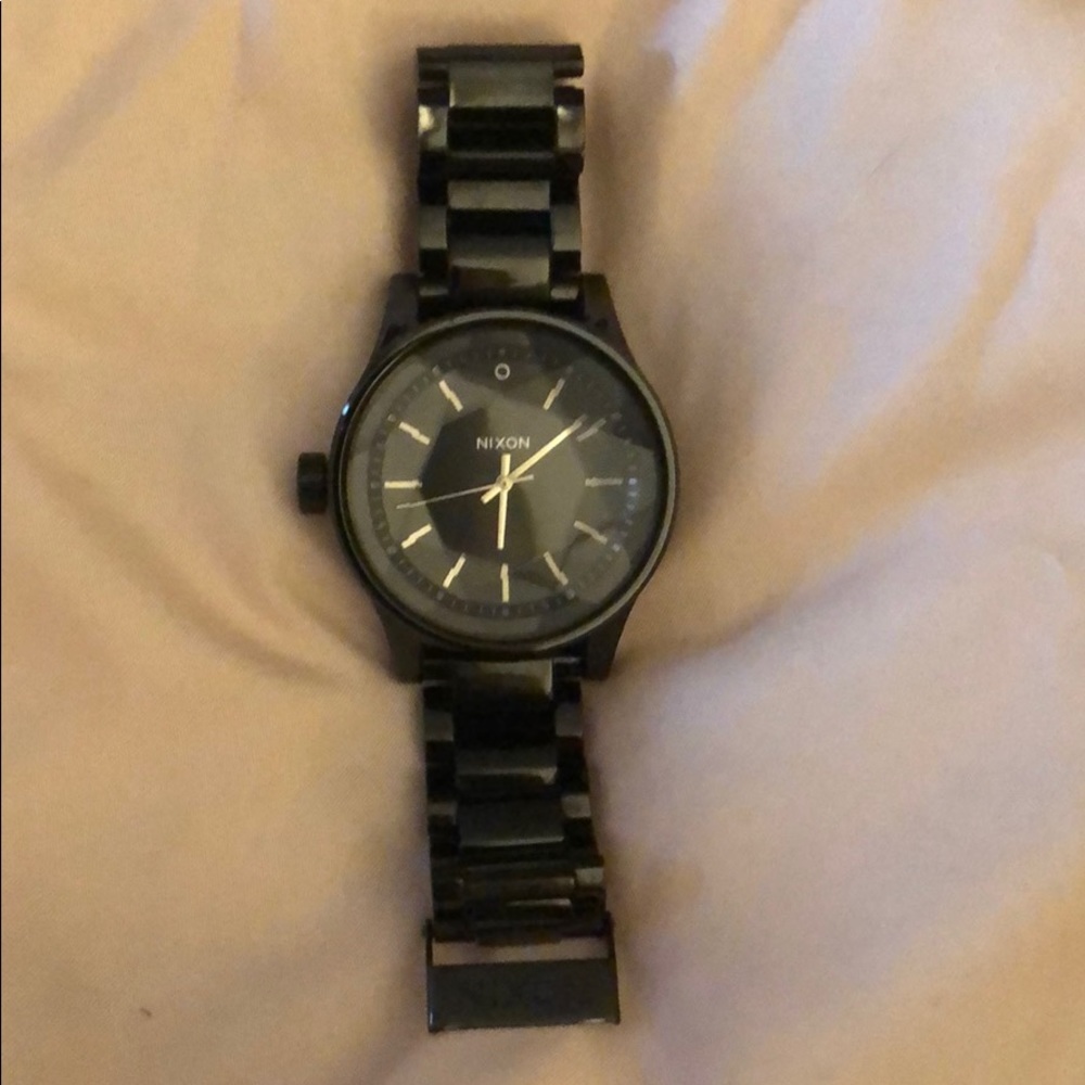 Nixon watch!